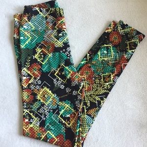 LuLaRoe OS Leggings- like new!